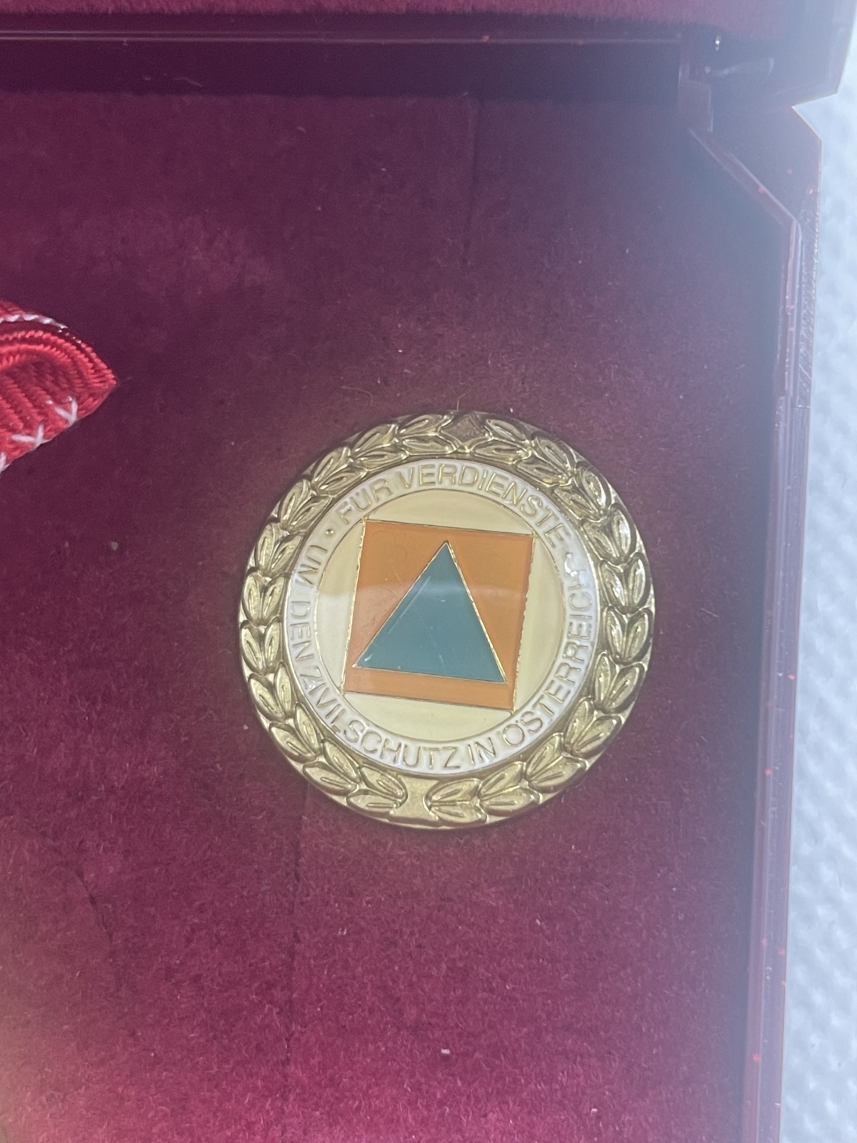 Zivilschutz Österreich Orden in Schatulle