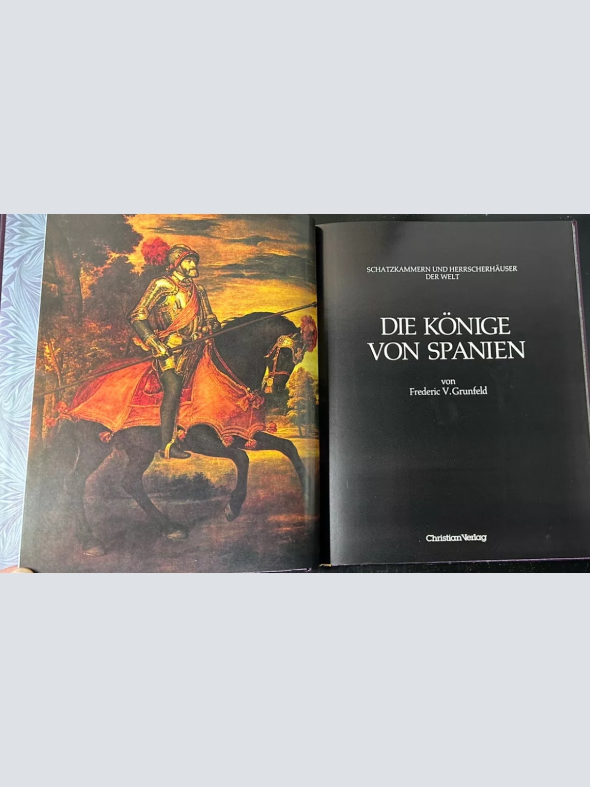 Die Könige von Spanien - Buch "Schätze der Welt" - Hardcover-Schlafhülle