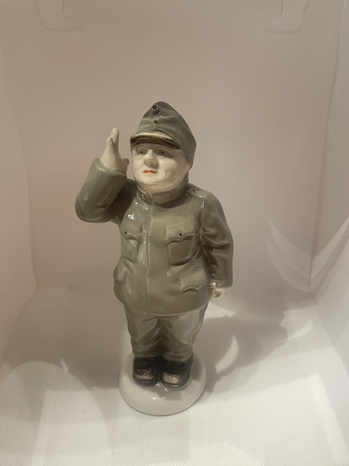 Der brave Soldat Schweijk, Royal Dux Bohemia, Art Deco