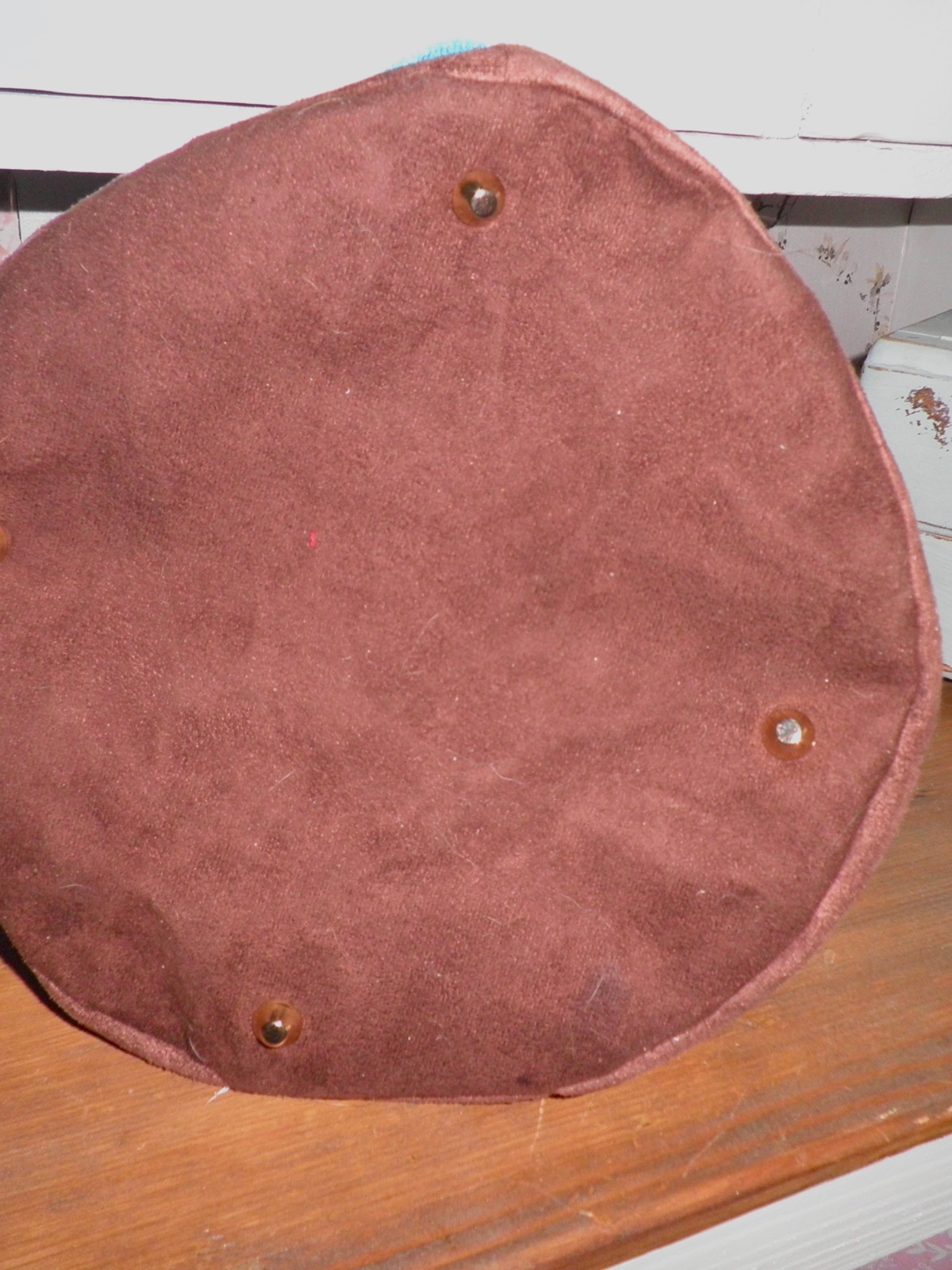 Seesack Rucksack Veganes Kunstleder braun mit Knopf Applikation