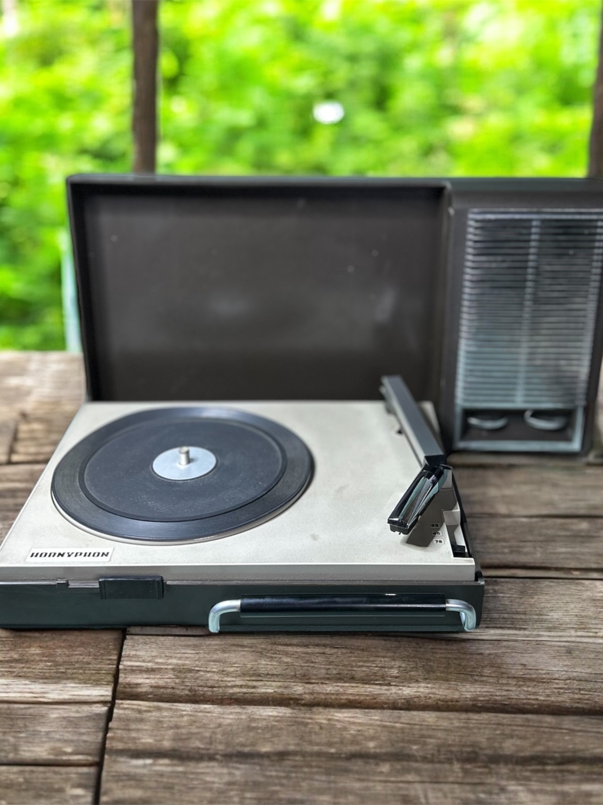 Vintage Hornyphon Plattenspieler