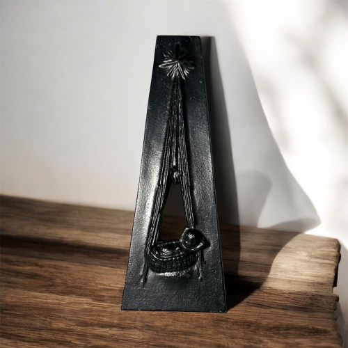 Bronze Figur Kind im Wiege