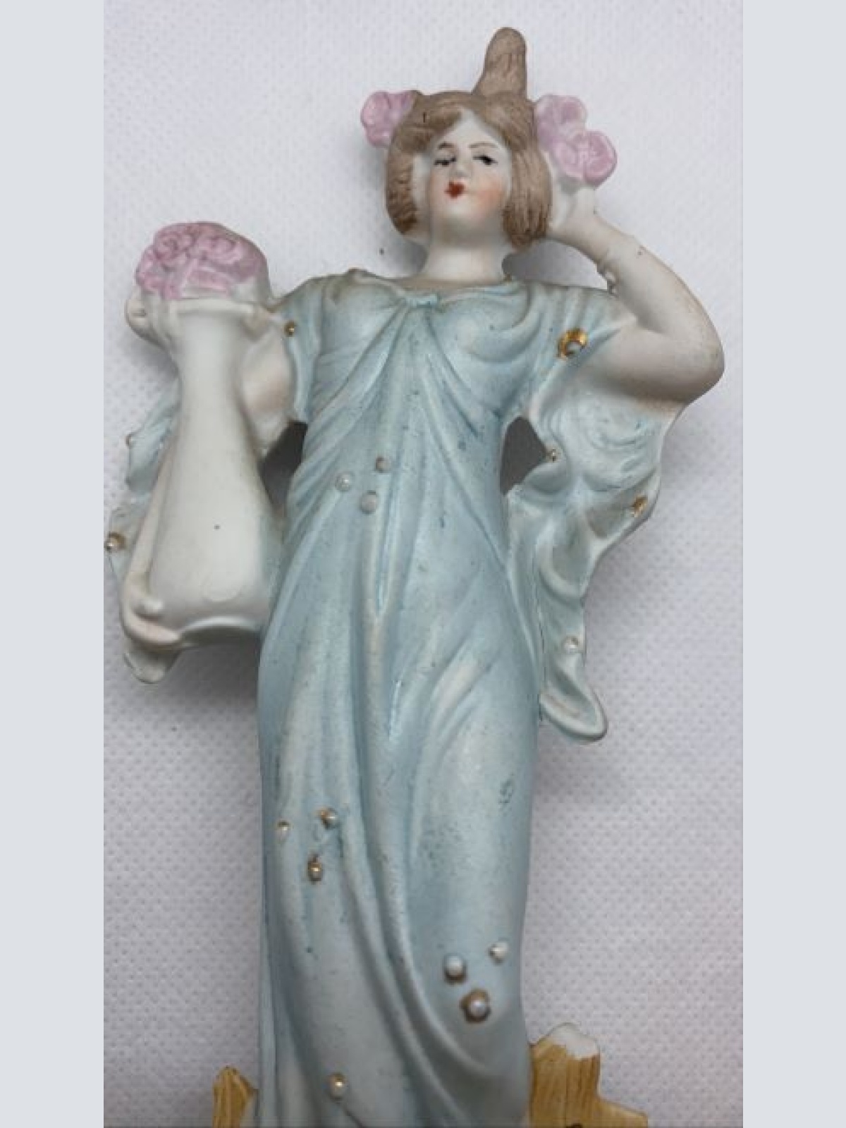 Biskuitporzellan 2 Damen/Biedermeier/Jugendstil