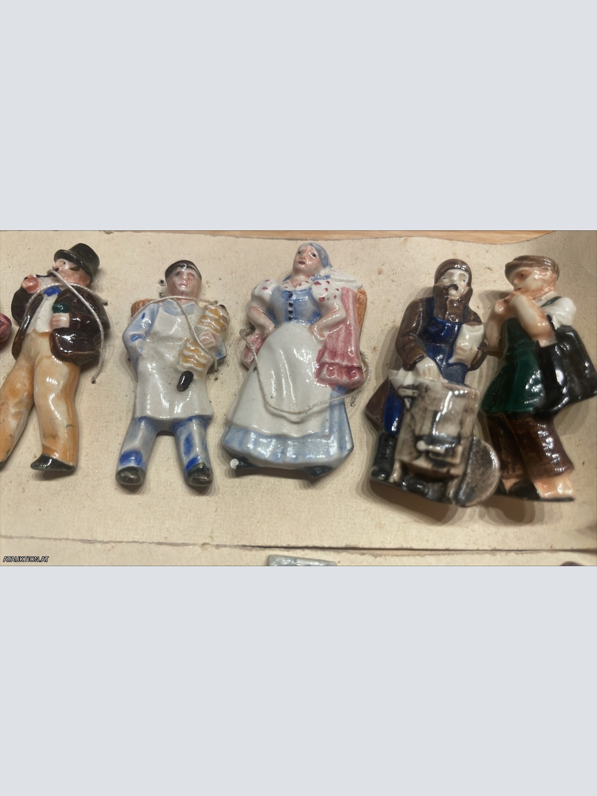 17 Stück WHW Porzellanfiguren