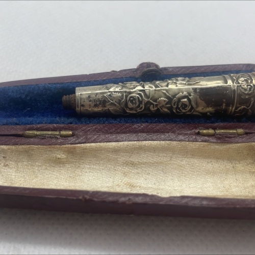 Antiker Zigarettenspitz mit Etui - 2.Hälfte 1900 Jhdt.
