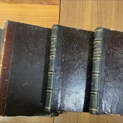 4 antike Bücher