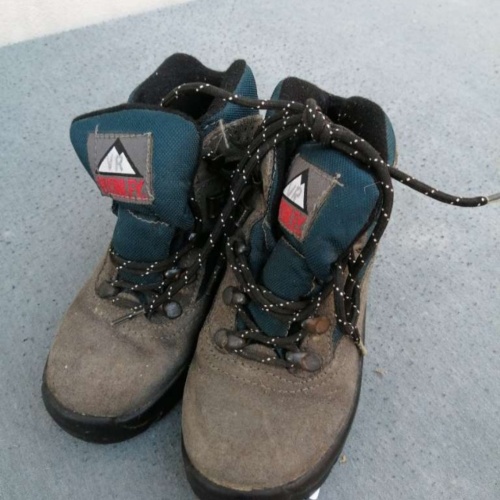 Feste Wanderschuhe gr. 31