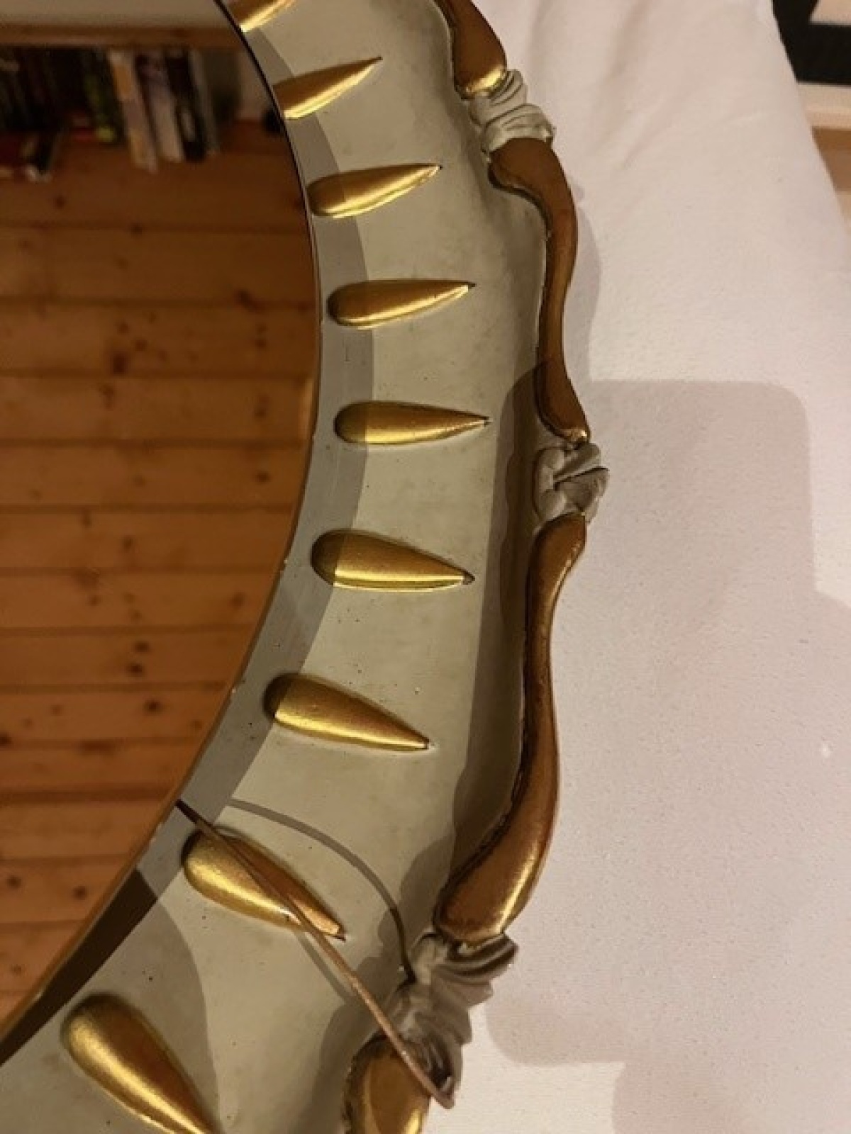 Schöner Spiegel mit integrierten Lampen (48)