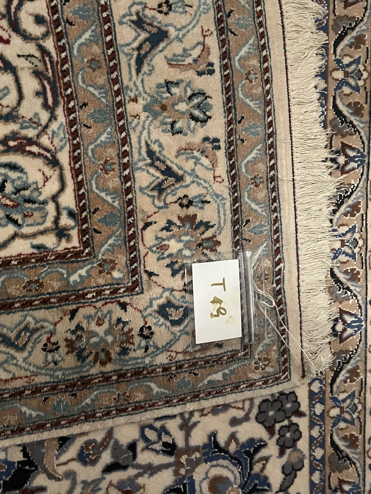 T19 - Tabas - 207 x 118 cm (Nain)  / (N220)