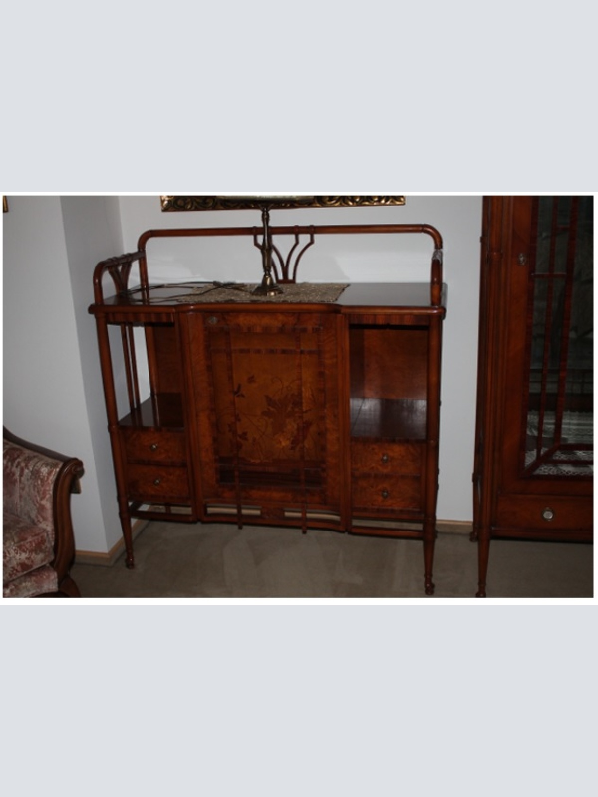 Vitrine/Anrichte/Kommode (13)