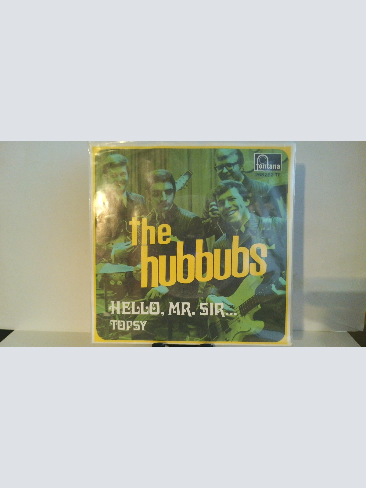 SINGLE / The Hubbubs – Hello, Mr. Sir... / Topsy