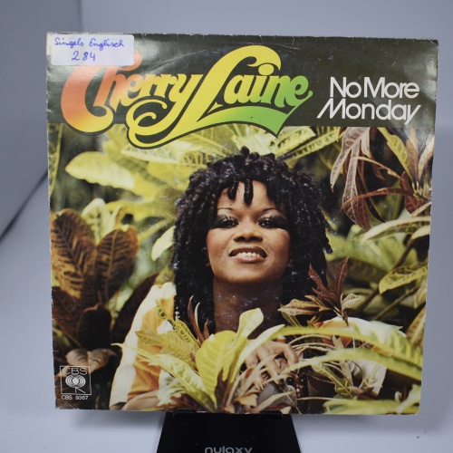 Single / Cherry Laine – No More Monday