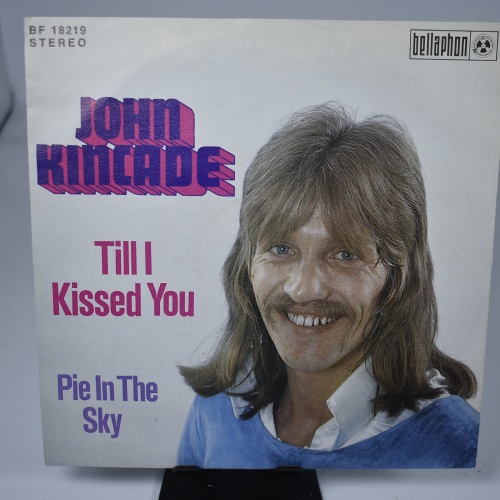 Single / John Kincade – Till I Kissed You