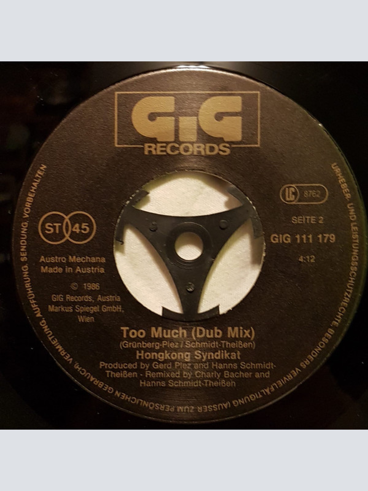 Vinyl / HongKong Syndikat - Too Much