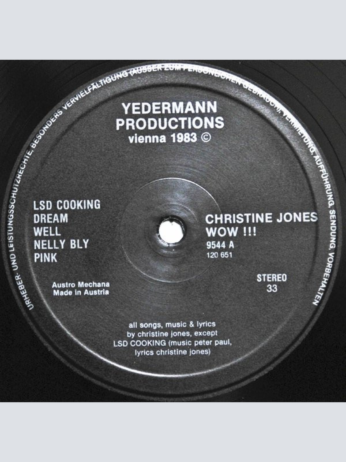 Vinyl / Christine Jones (3) - Wow !!!