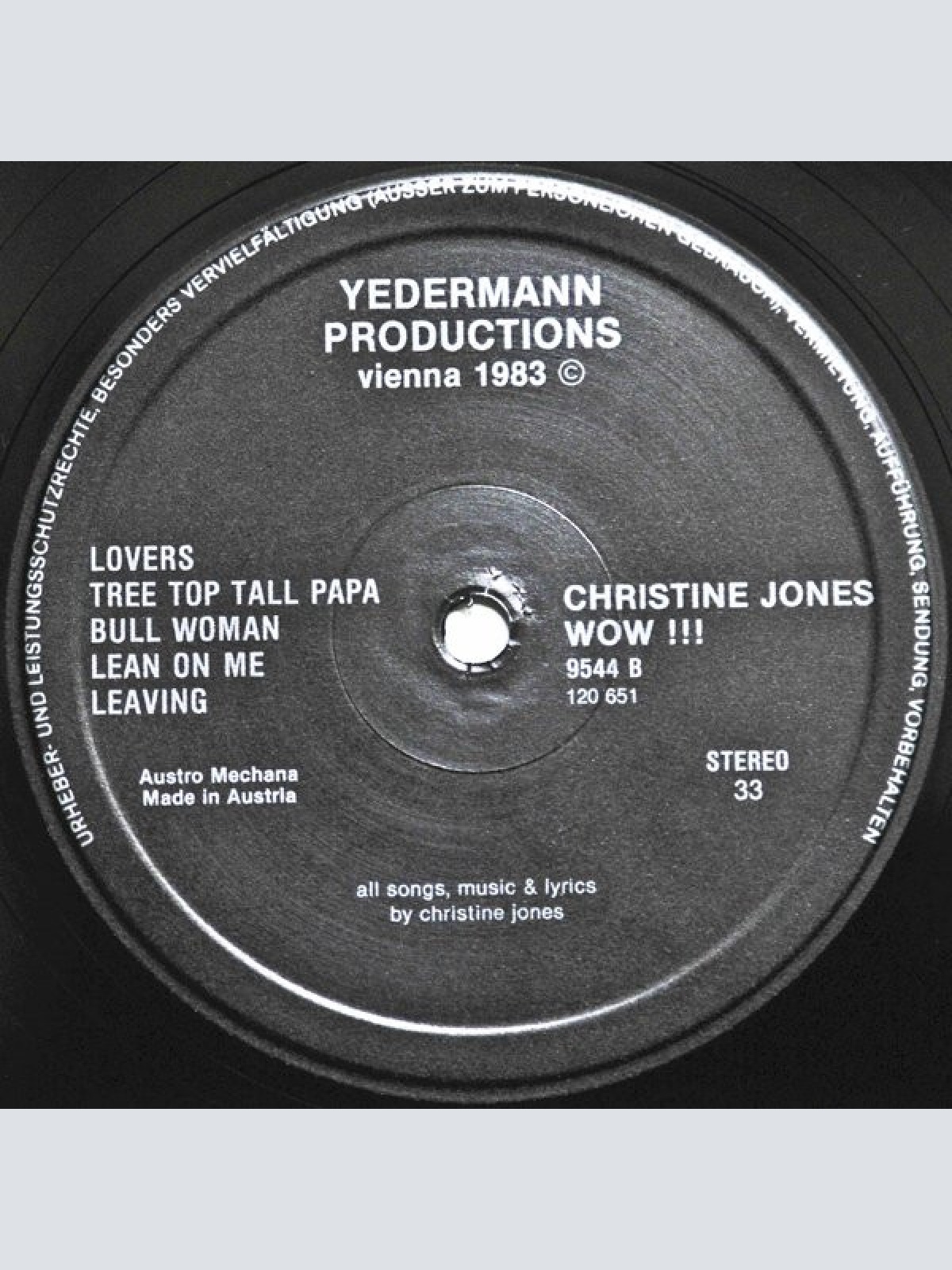 Vinyl / Christine Jones (3) - Wow !!!