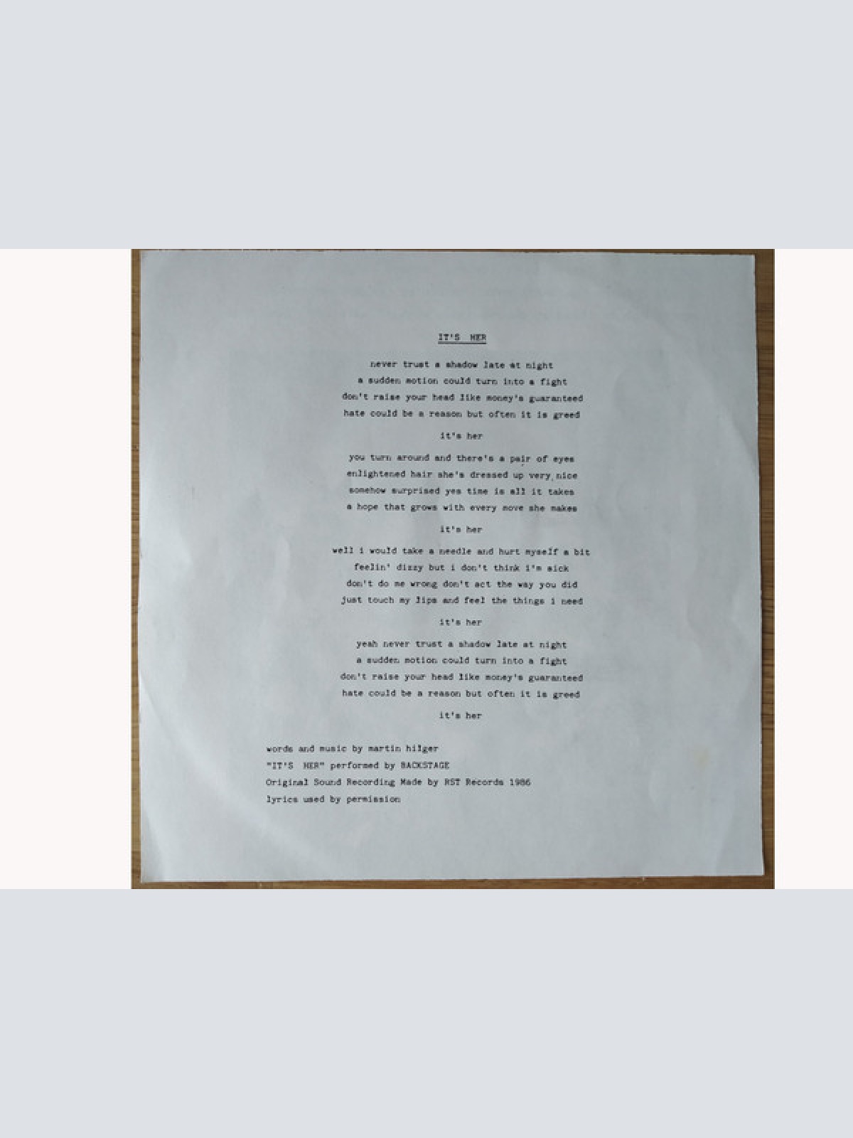 Vinyl / Backstage (4) - It's Her