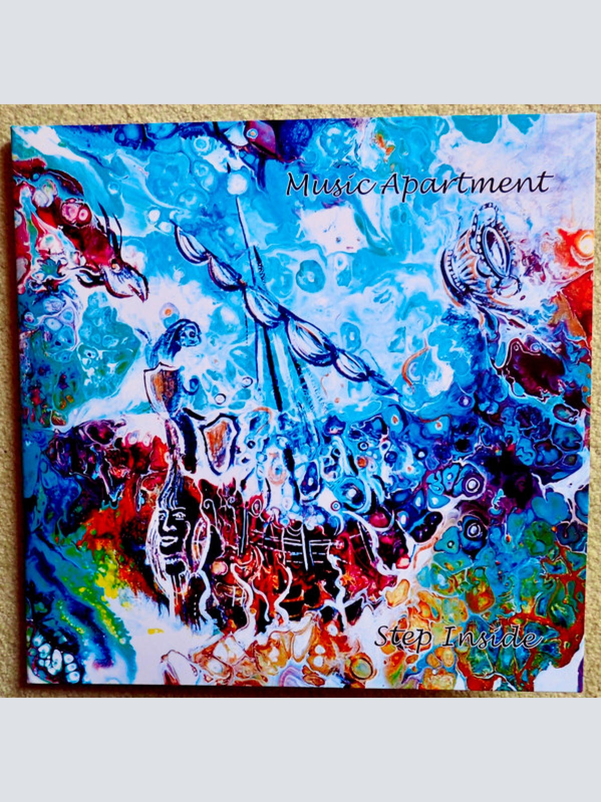 Vinyl / Music Apartment - Step Inside