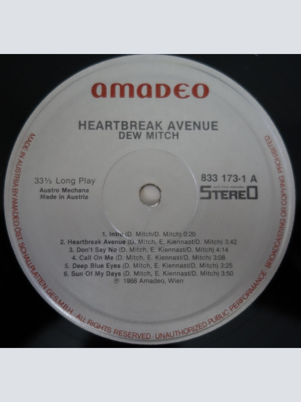 Vinyl / Dew Mitch - Heartbreak Avenue