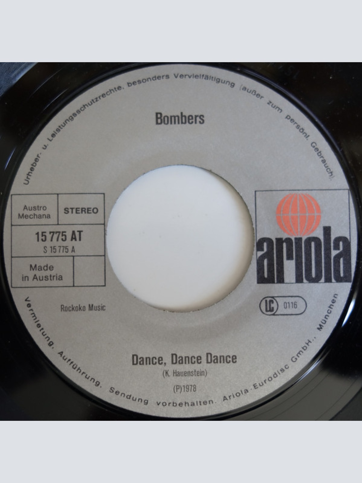 Vinyl / Bombers - Dance, Dance, Dance / The Mexican