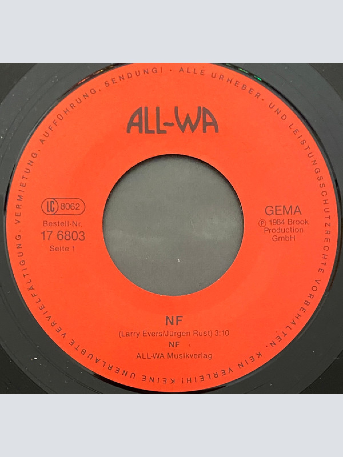 Vinyl / NF (5) - NF / ... Und Die Sonne Zieht Gegen Den Wind