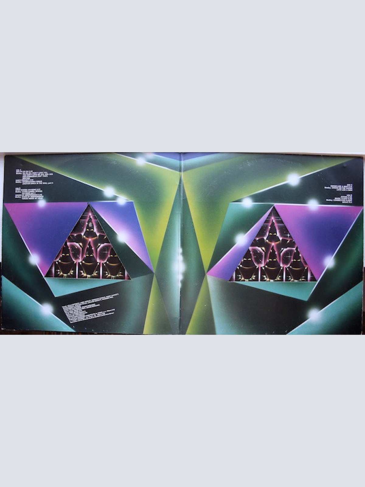 Vinyl / Pink Project - Domino