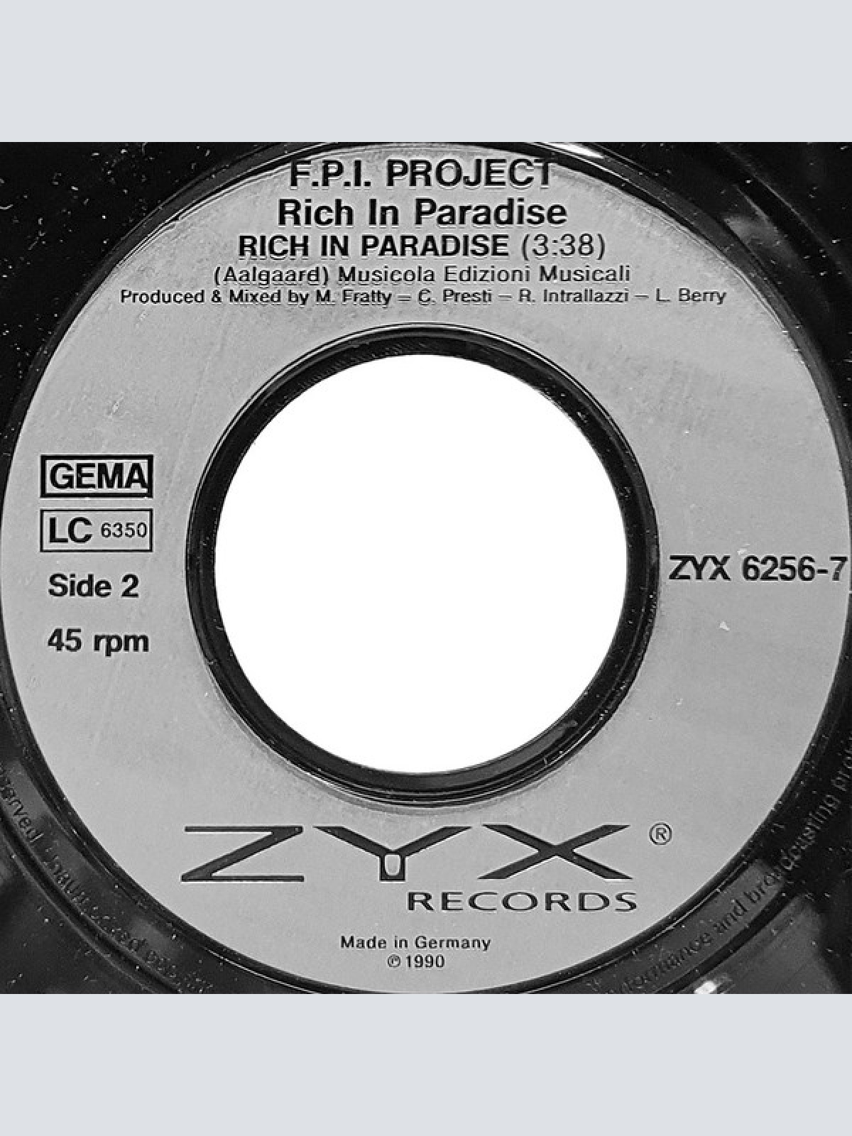 Vinyl / F.P.I. Project* - Rich In Paradise "Going Back To My Roots"