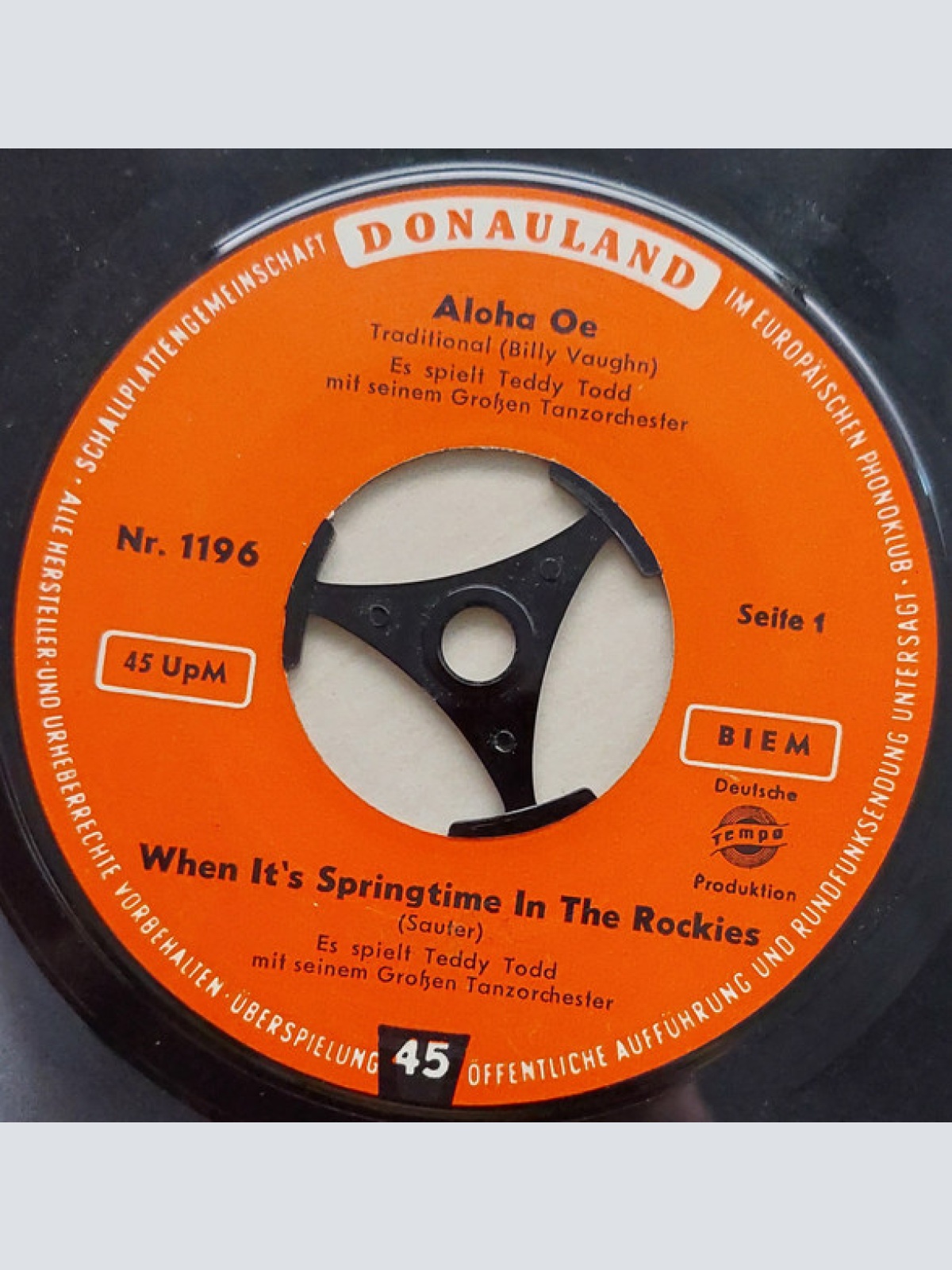 Vinyl / Teddy Todd Mit Seinem Großen Tanzorchester* / Harry Graf Und Die Perrys / Gerd Fitz - Aloha Oe / When It's Springtime In The Rockies / Morgen / Sie Sagt: Nein, Nein, Nein