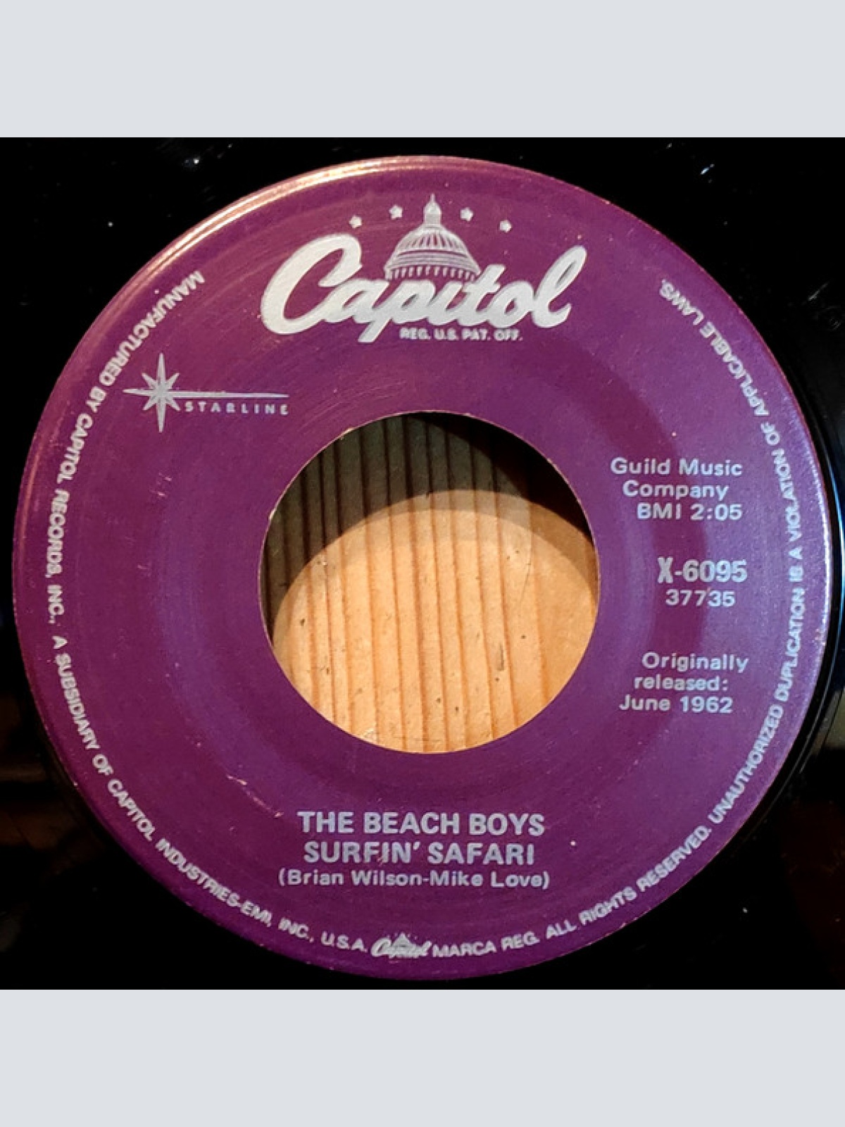 Vinyl / The Beach Boys - Surfin' Safari / 409
