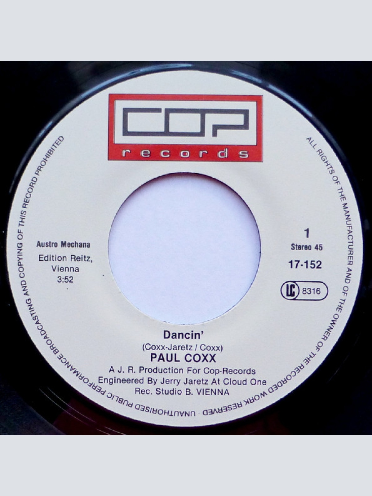 Vinyl / Paul Coxx - Dancin'