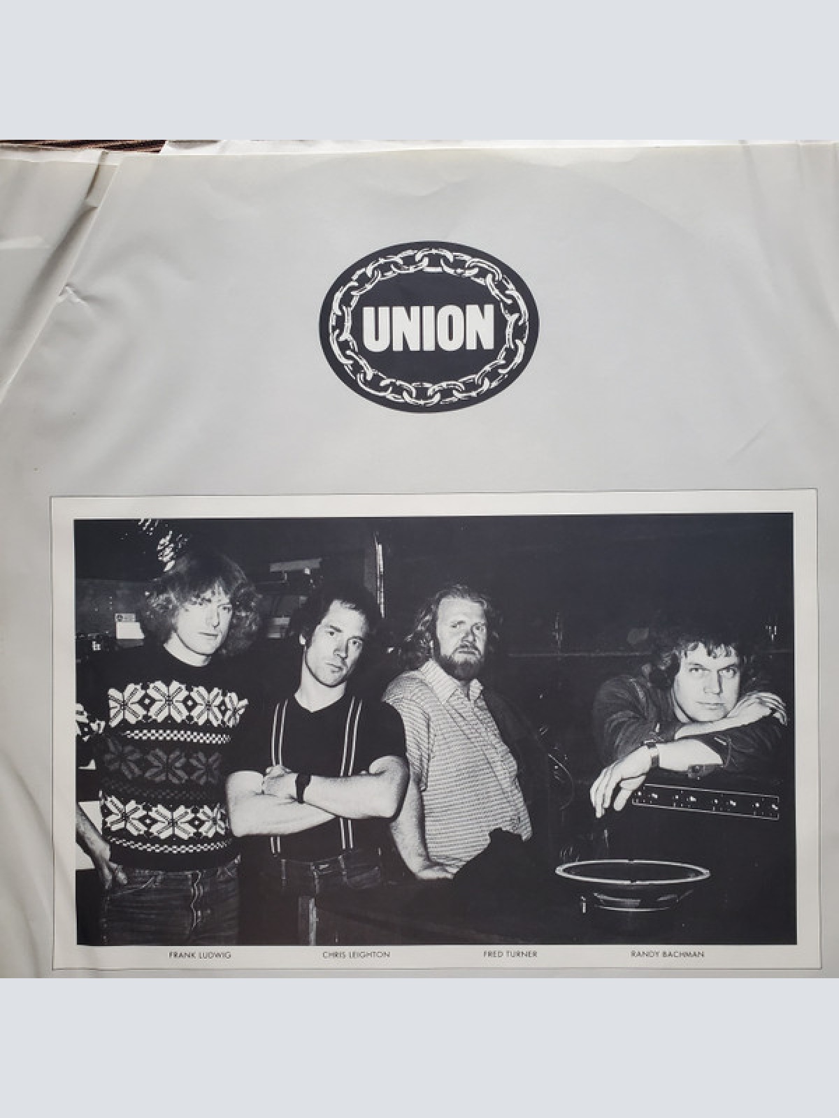 Vinyl / Union (17) - On Strike
