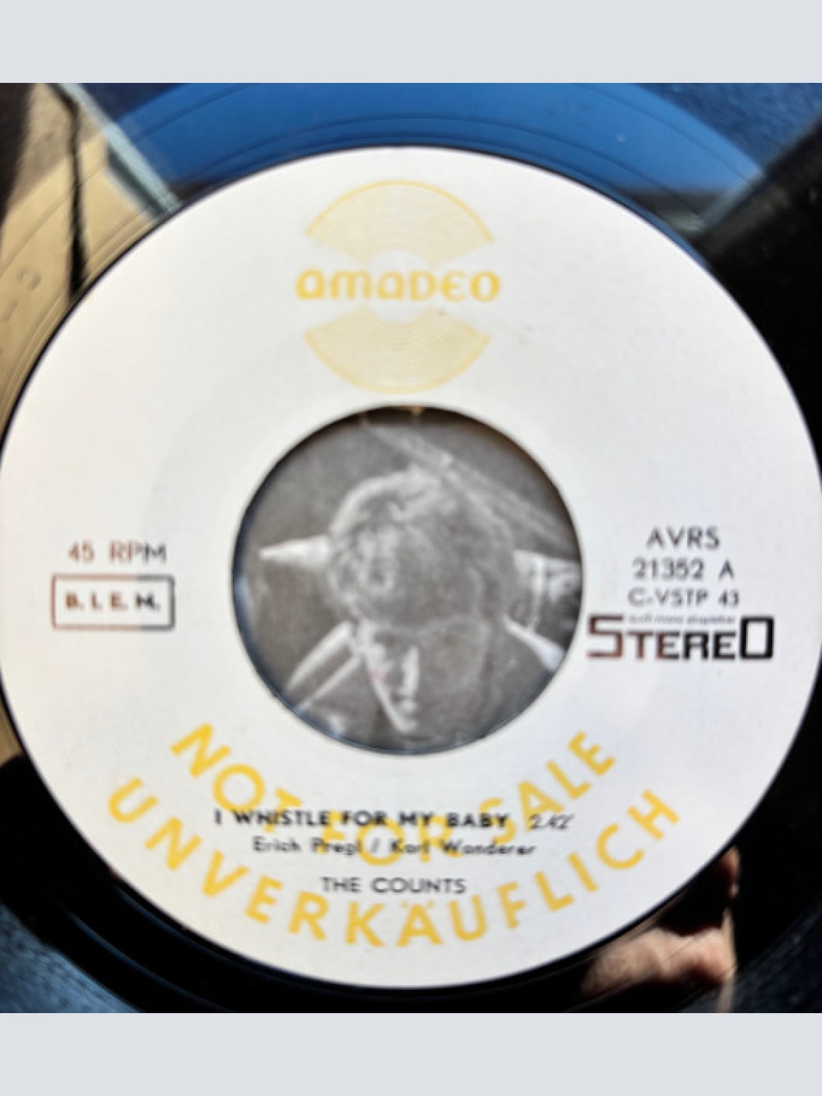 Vinyl / The Counts (6) - I Whistle For My Baby