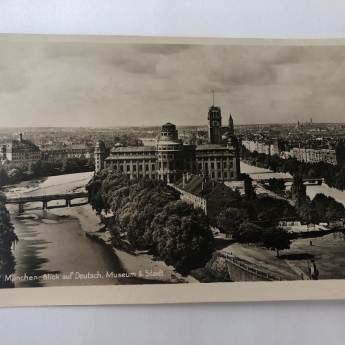 München Blick auf Deutsch. Museum & Stadt. 20319
