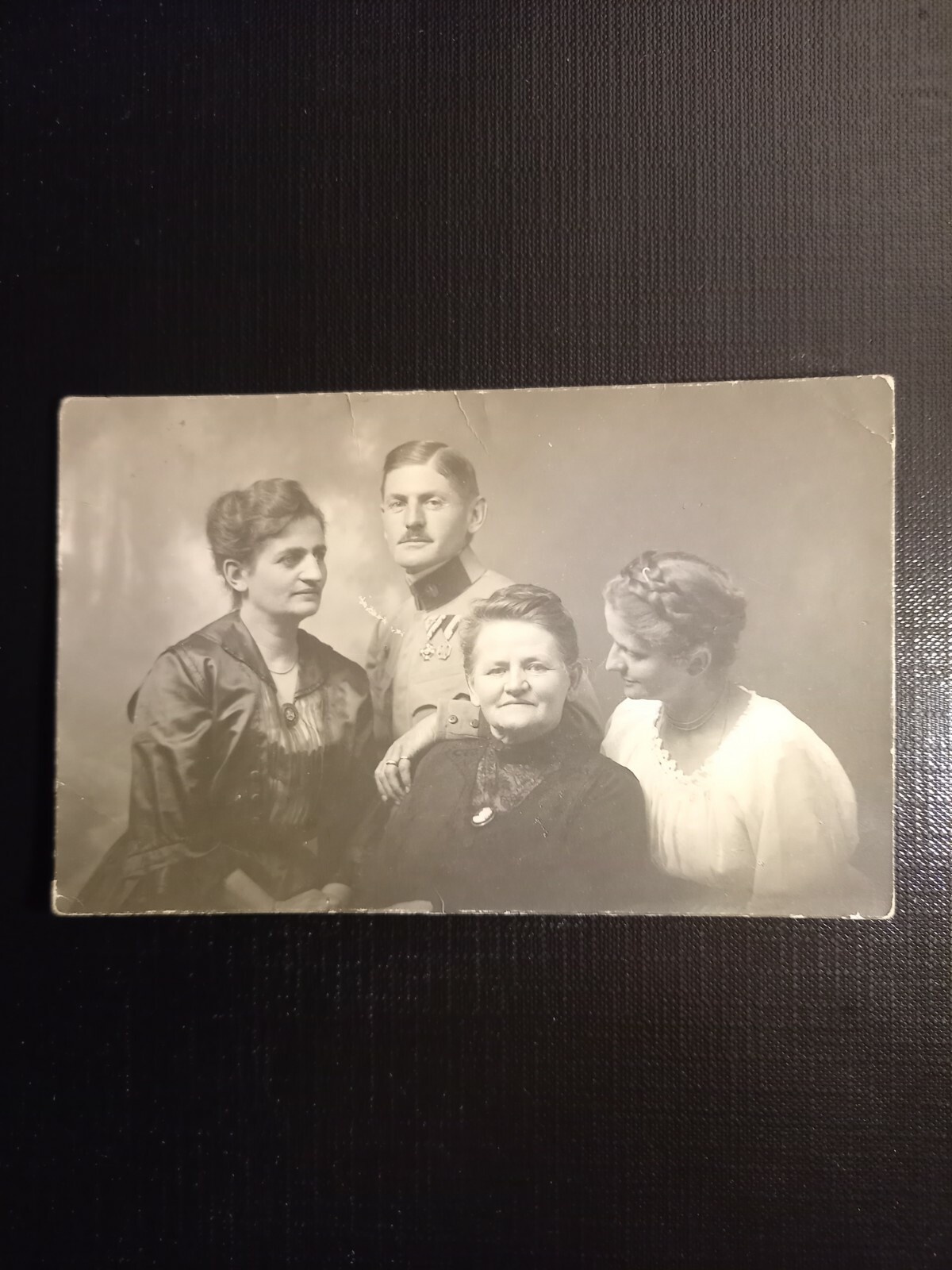 Drei Frauen und ein Mann 402809 gr