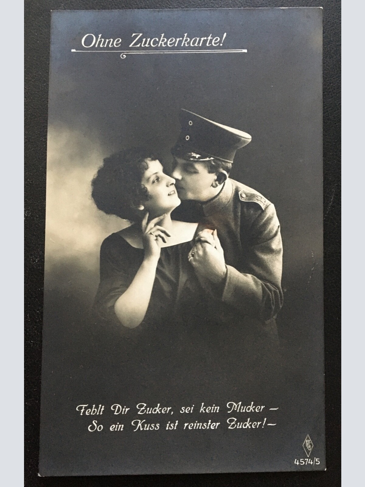 Ohne Zuckerkarte! - Soldat mit Frau - Militär Krieg 400667 TH A