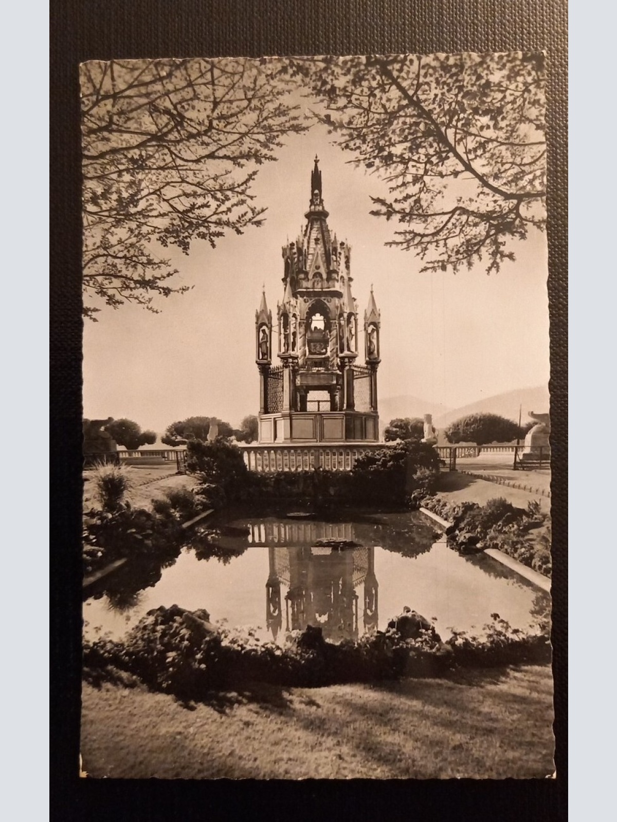 Geneve Monument Brunswick 118017 Ga E