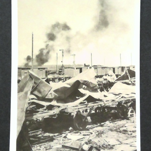 Sowjetunion Bahnhof nach dem Luftangriff JW 402970 F