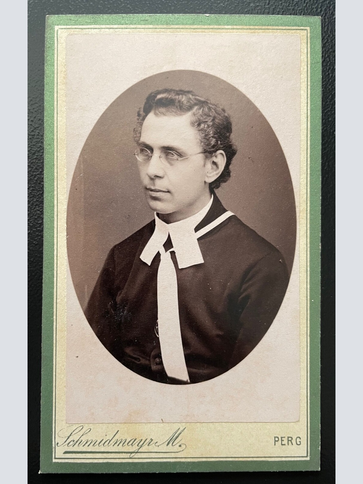 Foto Porträt Geistlicher Talar Kollar Brille Schmidmayr Perg ca10,8x6cm 400647TH