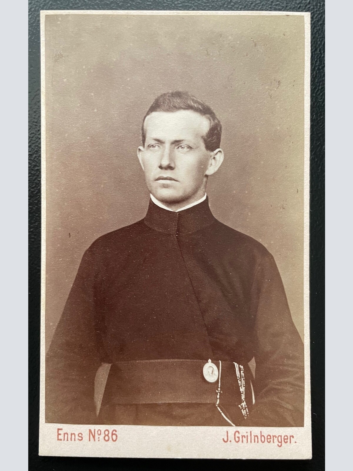 Foto Porträt Geistlicher Talar Kollar J.Grilnberger Enns ca.10,4x6,3cm 400638TH