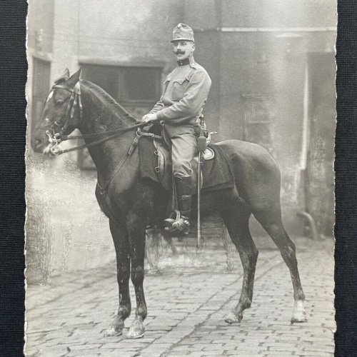 Porträt Soldat Pferd Uniform Feldmütze Bart Degen Militär Krieg 400267 TH