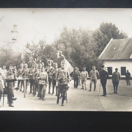 Aufmarsch Soldaten - Zuschauer Vater mit Kind Österreich KuK 270094 TH