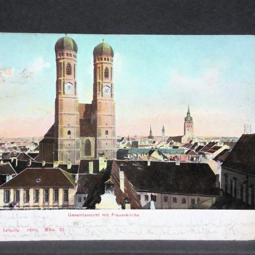 München Gesamtansicht mit Frauenkirche 20013 jw J