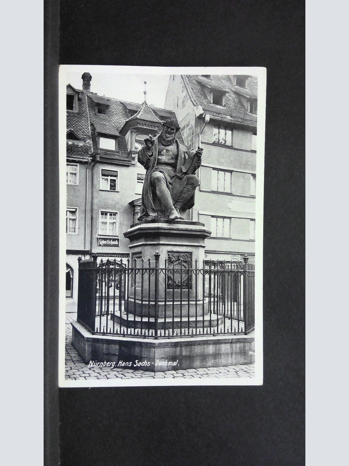 Hans Sachs Denkmal Nürnberg 80217 jw J