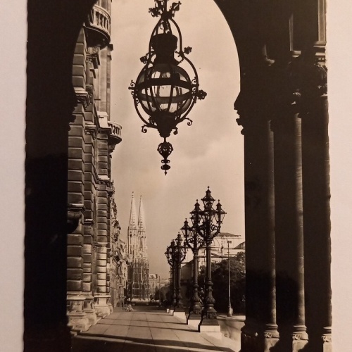 Wien Rathaus Blick auf Votiv Kirche Österreich 600011 D