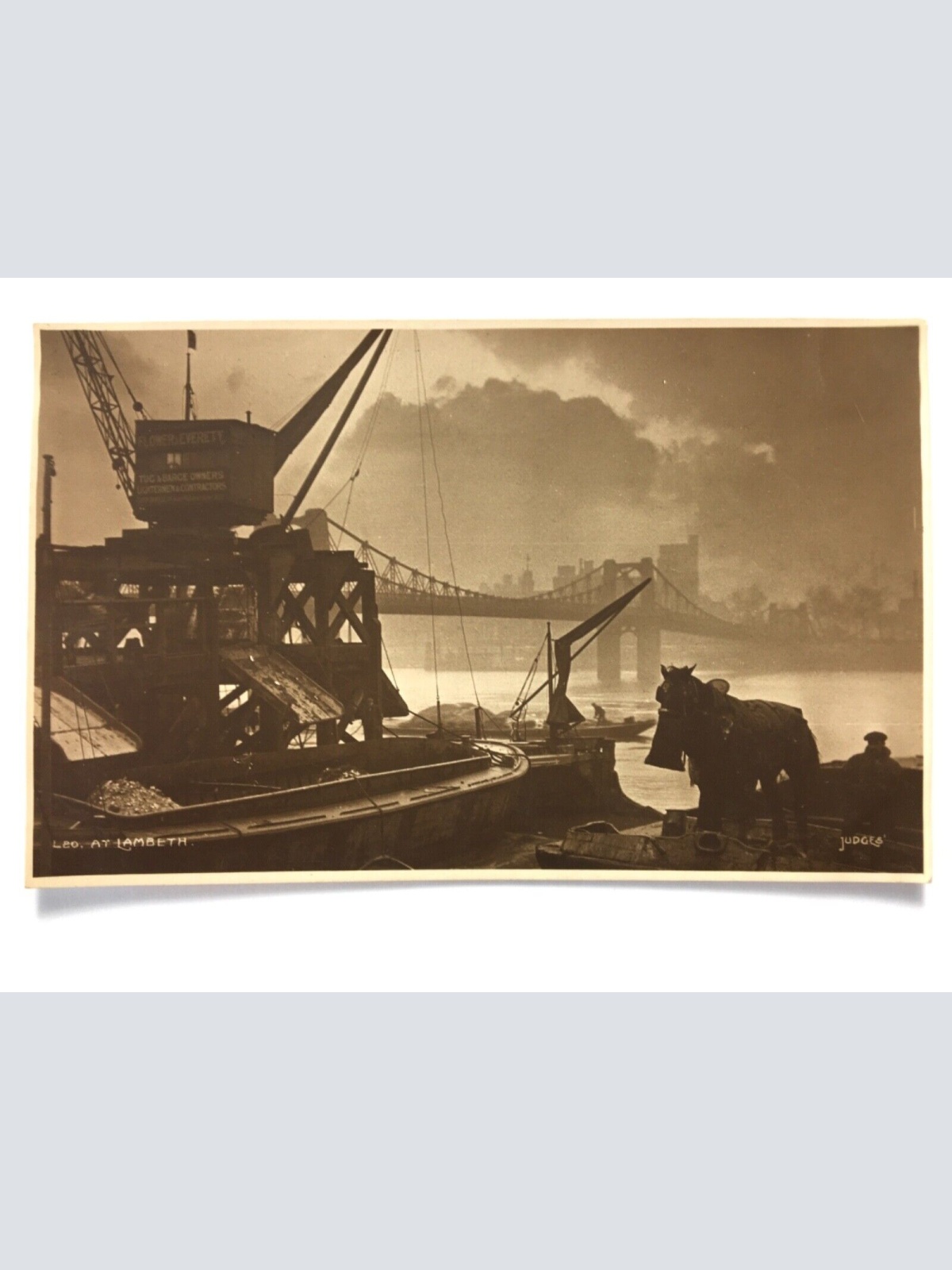 London - Lambeth - Hafen Brücke - England 40188 TH