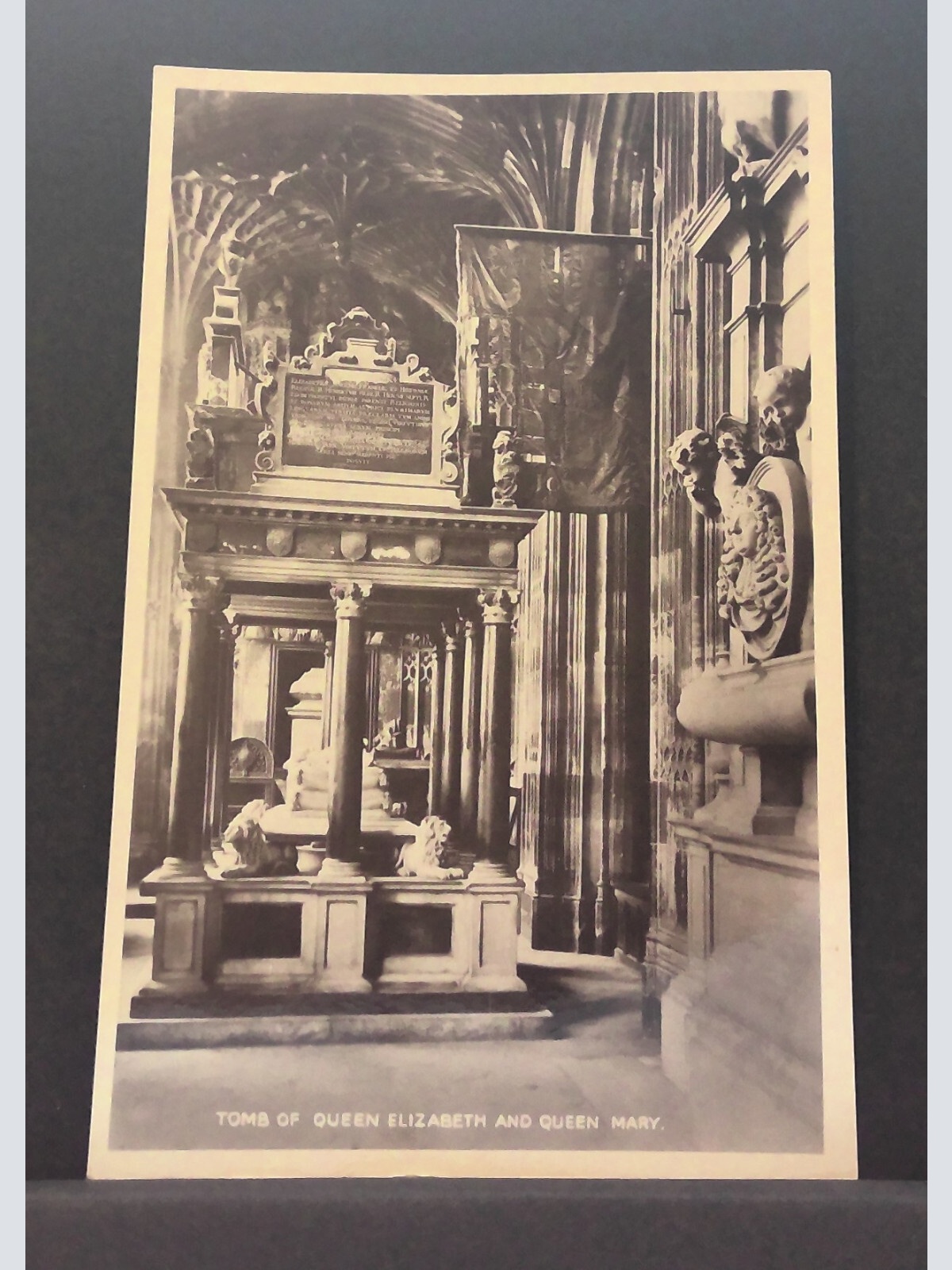 Tomb of Queen Elizabeth and Queen Mary England JW 650445 C