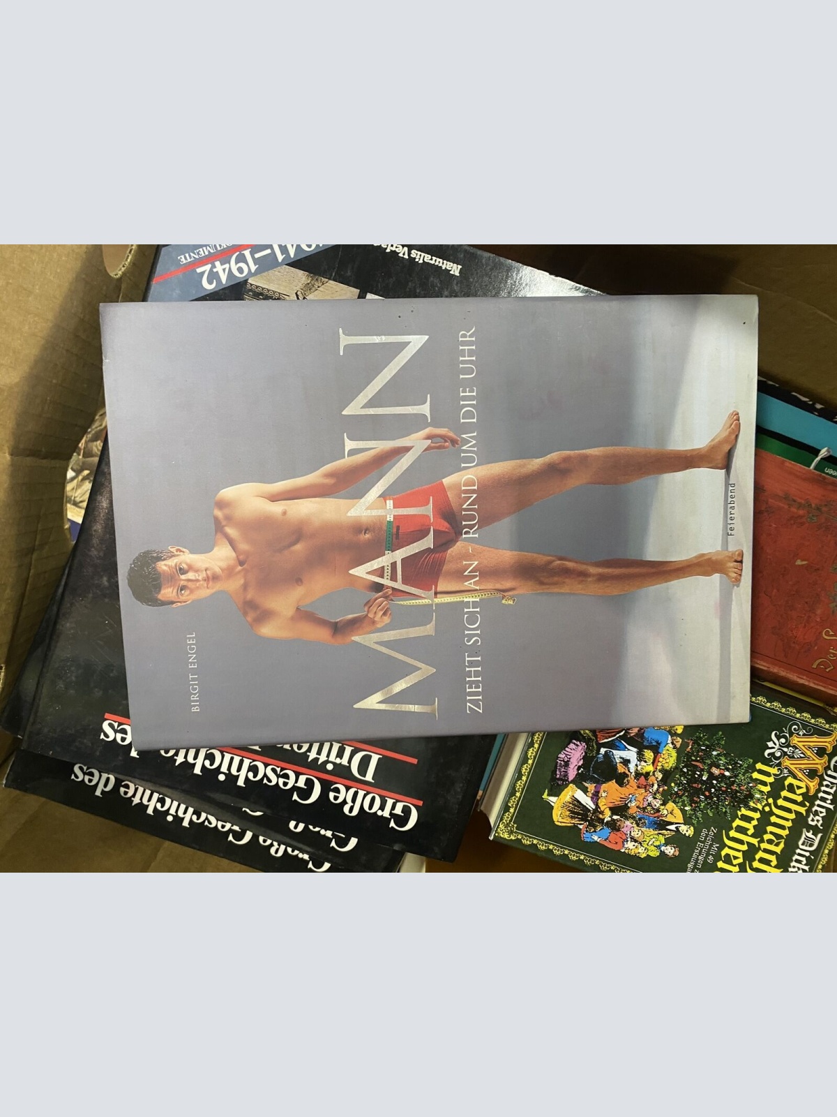 Birgit Engel MANN zieht sich an - rund um die Uhr Feierabend Verlag HC