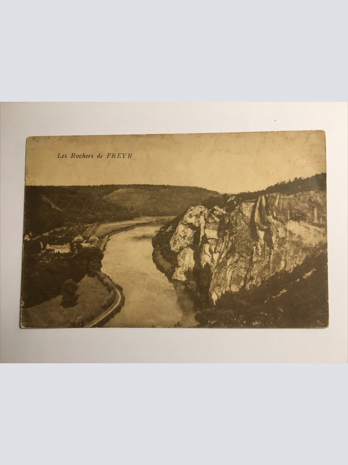 Les Rochers de Freyr. 649.