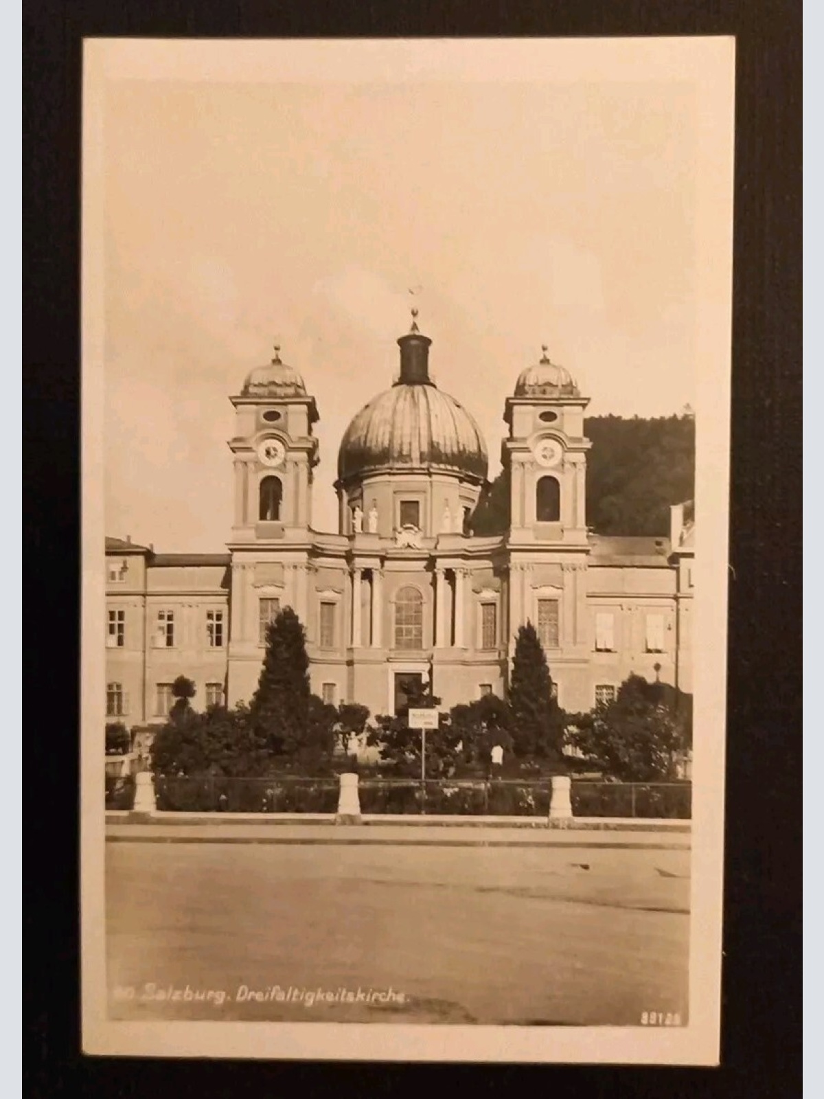 Salzburg Dreifaltigkeitskirche 600223A gr K