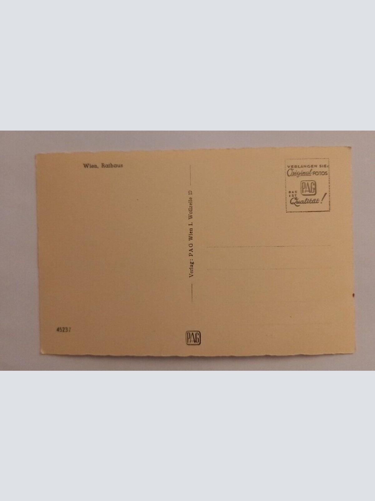 Frohe Ostern Wien Rathaus 600575A gr